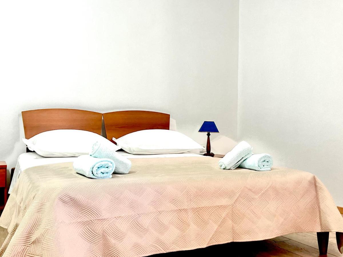 Conte Cikarini Apartamento Primošten